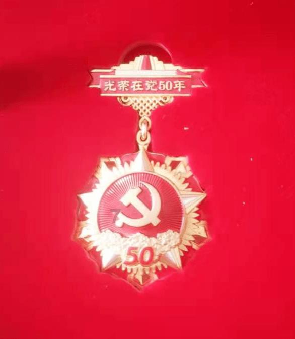 探索重庆一男子把煮面锅改装成方向盘,如何评价这样的奇葩操作?广阔世界 - 红迪网平台
